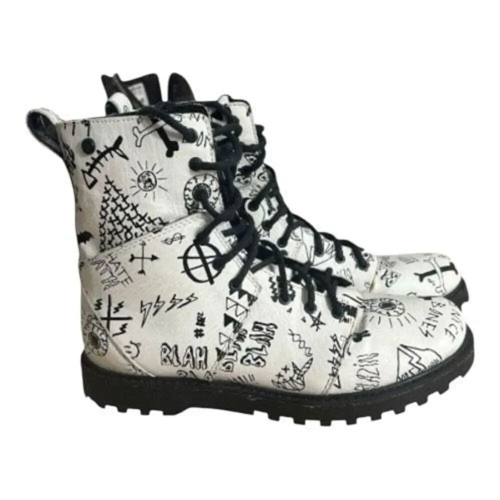 Volcom Women Gothic Go Figure Combat Boots Size 6  White Black Bones Skull